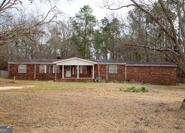 Property at 424 Milton Hallman Rd NE, Baxley, GA 31513, 3 beds, 2 baths