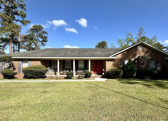 Property at 4221 Central Ave, Waycross, GA 31503, 4 beds, 2 baths