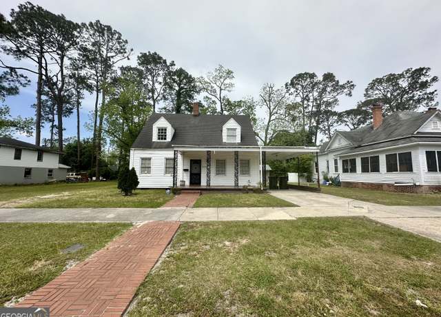 Property at 623 Mcdonald St, Waycross, GA 31503, 3 beds, 2 baths