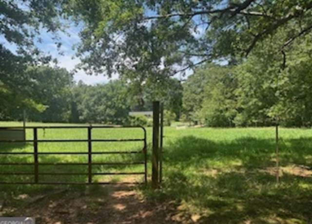 Property at 1592 Black Mountain Rd, Toccoa, GA 30577