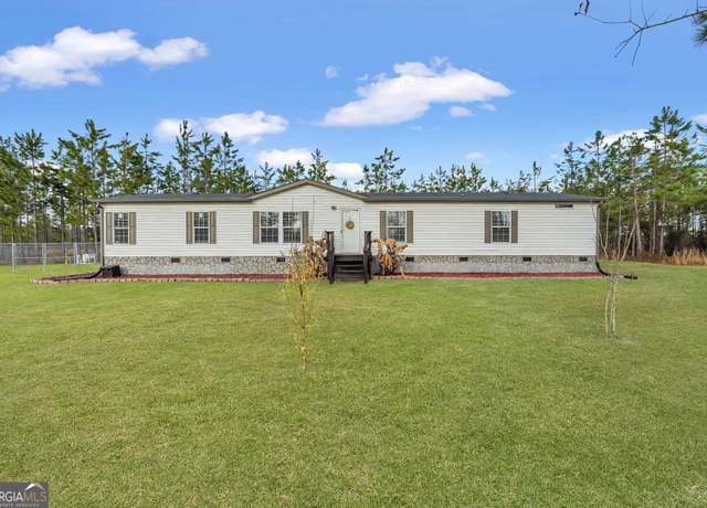 Property at 1834 Highway 252, Folkston, GA 31537, 4 beds, 3 baths