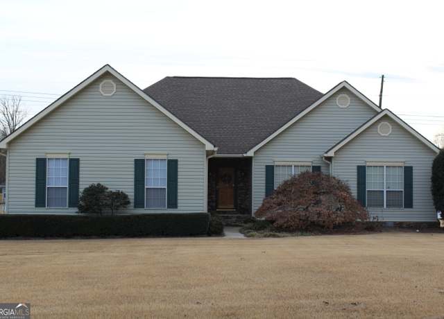 Property at 3701 Garden Lakes Pkwy NW, Rome, GA 30165, 3 beds, 2.5 baths
