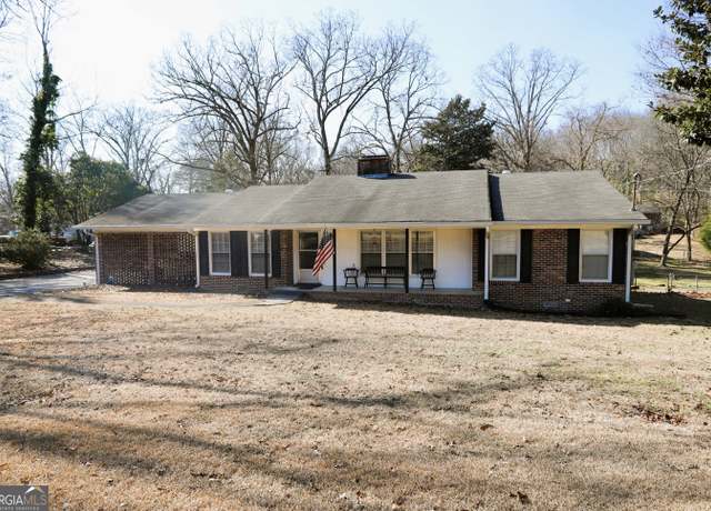 Property at 427 Oak Hill Dr, Trion, GA 30753, 2 beds, 2 baths