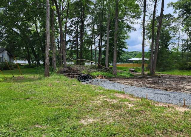 Property at 304 N Lake Dr, Perry, GA 31069