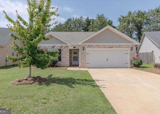 Property at 136 Sourwood Ln, Warner Robins, GA 31093, 3 beds, 2 baths