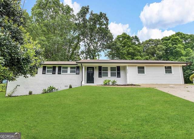 Property at 6026 S Bear Dr, Douglasville, GA 30135, 4 beds, 2.5 baths