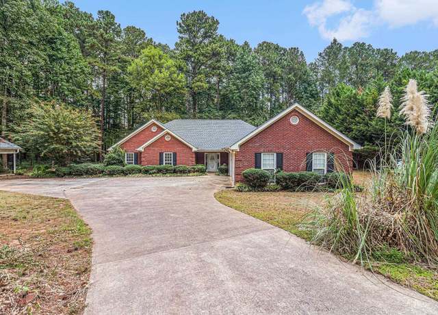 Property at 137 Honey Creek Rd, Mcdonough, GA 30252, 4 beds, 2 baths