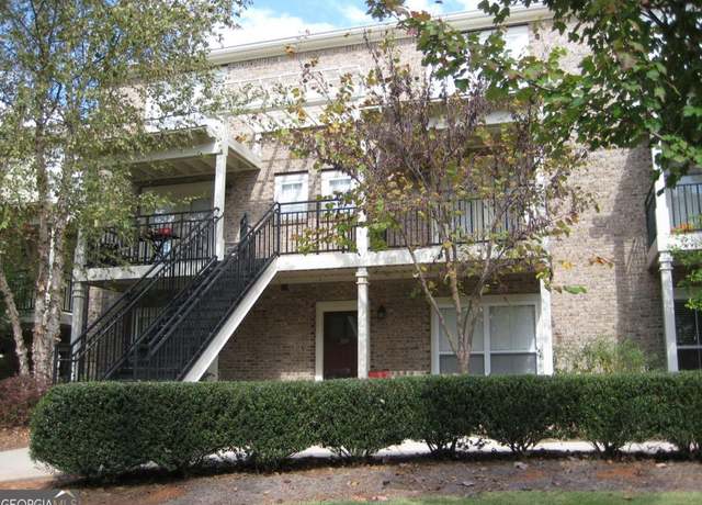 Property at 490 Barnett Shoals Rd #819, Athens, GA 30605, 3 beds, 3 baths