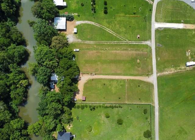 Property at 22 COUNTY Road 1042, Centre, AL 35960, 1 bed, 1 bath