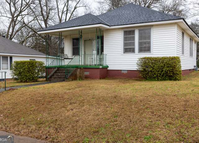 Property at 151 R St NW, Thomaston, GA 30286, 2 beds, 1 bath
