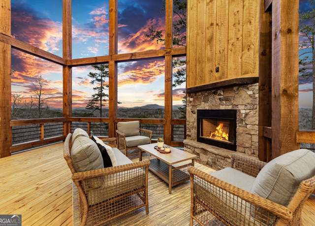 Property at 140 Riverview Ter, Blue Ridge, GA 30513, 5 beds, 5.5 baths