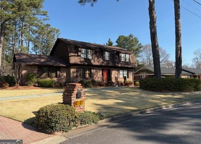 Property at 33 NE Berkshire Dr, Rome, GA 30161, 4 beds, 3 baths