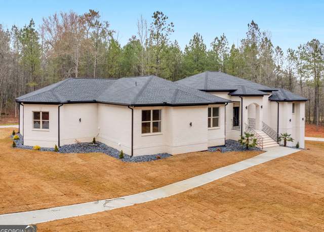 Property at 800 Blanton Mill Rd, Griffin, GA 30224, 6 beds, 4.5 baths