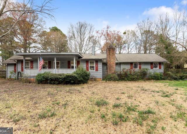 Property at 140 Kimsey St, Baldwin, GA 30511, 3 beds, 2 baths