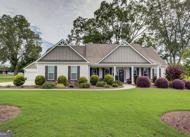 Property at 38 Chapman Farm Rd, Senoia, GA 30276, 4 beds, 3.5 baths