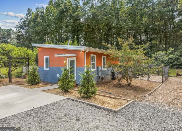 Property at 3005 Smokey Rd, Athens, GA 30601, 2 beds, 1 bath