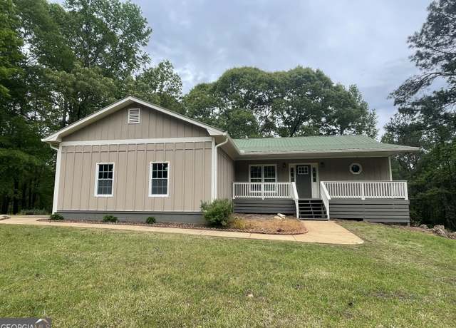 Property at 40 Garrett Rd, Lagrange, GA 30240, 3 beds, 2 baths