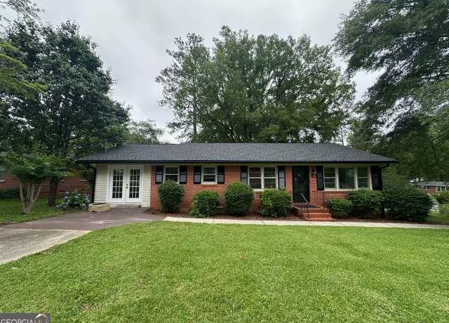 Property at 120 Springdale Dr, Warner Robins, GA 31088, 3 beds, 1.5 baths