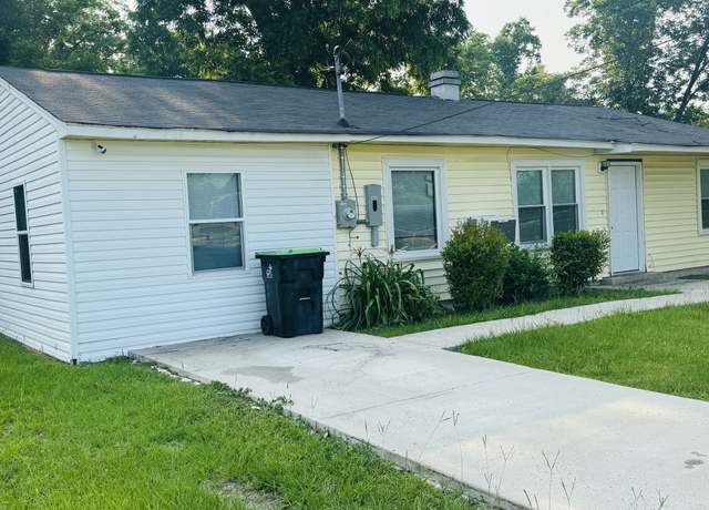 Property at 405 North Ave, Warner Robins, GA 31093, 4 beds, 2 baths