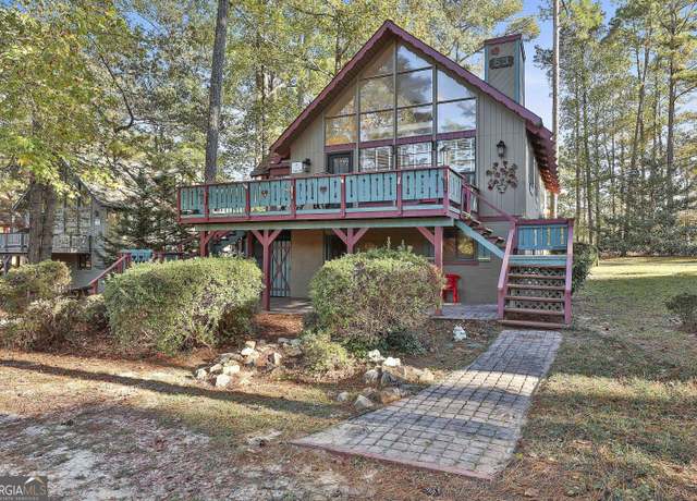 Property at 83 St Moritz Dr, Pine Mountain, GA 31822, 3 beds, 2 baths