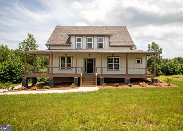 Property at 83 Hunts Ridge Dr, Cleveland, GA 30528, 3 beds, 3.5 baths