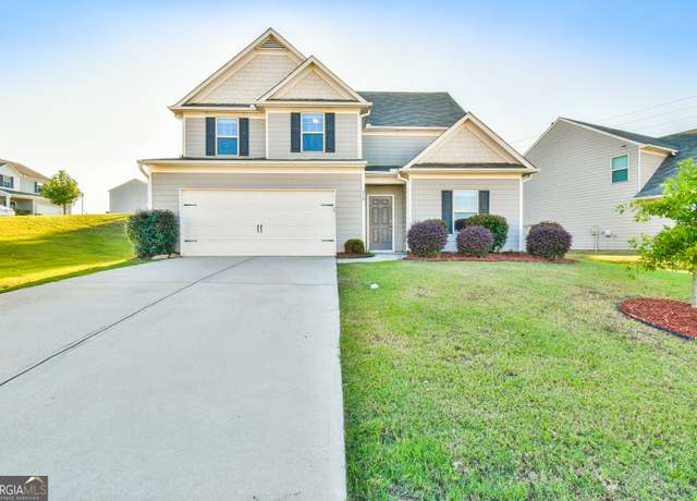 Property at 210 Holly Way, Pendergrass, GA 30567, 4 beds, 2.5 baths