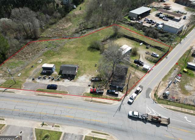 Property at 1241 E Broad St, Greensboro, GA 30642