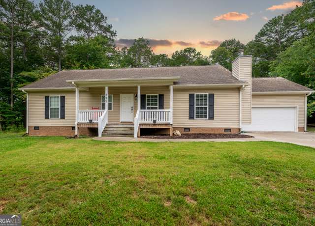 Property at 235 Freedom Ln, Ringgold, GA 30736, 3 beds, 2 baths