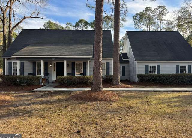 Property at 204 S Edgewood Dr, Statesboro, GA 30458, 4 beds, 3 baths