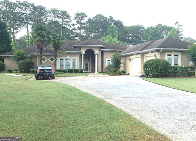 Property at 6279 Giles Rd, Lithonia, GA 30058, 4 beds, 3 baths