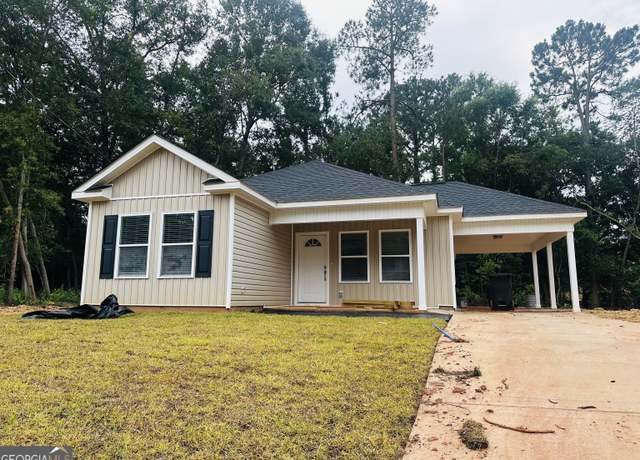 Property at 325 Peach Cir, Fort Valley, GA 31030, 3 beds, 2 baths