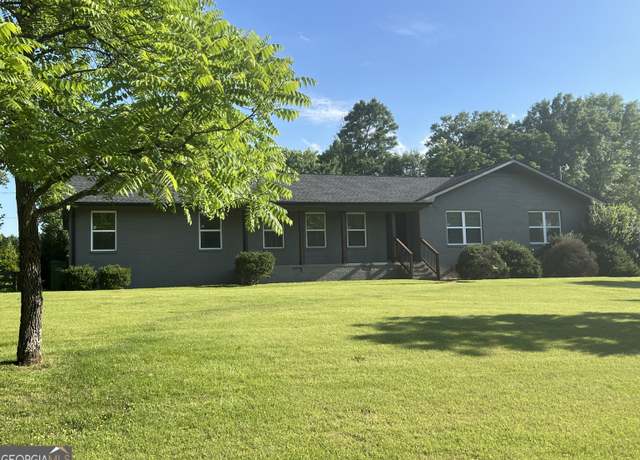 Property at 517 E Boyd Rd, Hogansville, GA 30230, 3 beds, 2 baths
