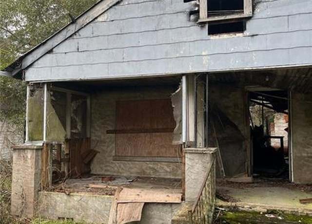 Property at 316 Fern St, Thomasville, GA 31792, 3 beds, 1 bath