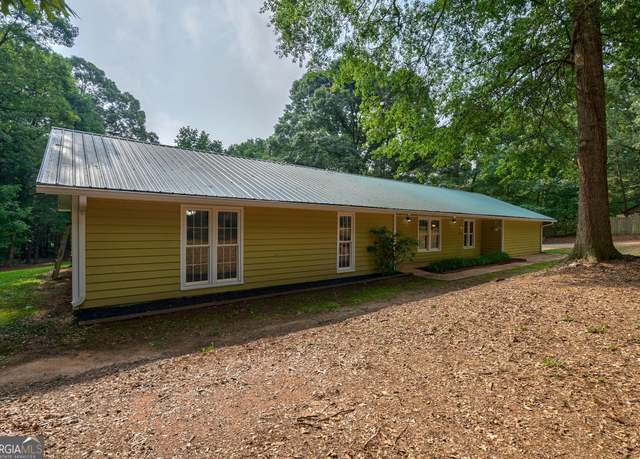 Property at 5311 Highway 106 S, Hull, GA 30646, 3 beds, 2 baths