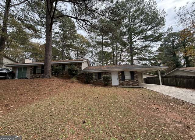 Property at 312 West Ave, Jonesboro, GA 30236, 4 beds, 2 baths