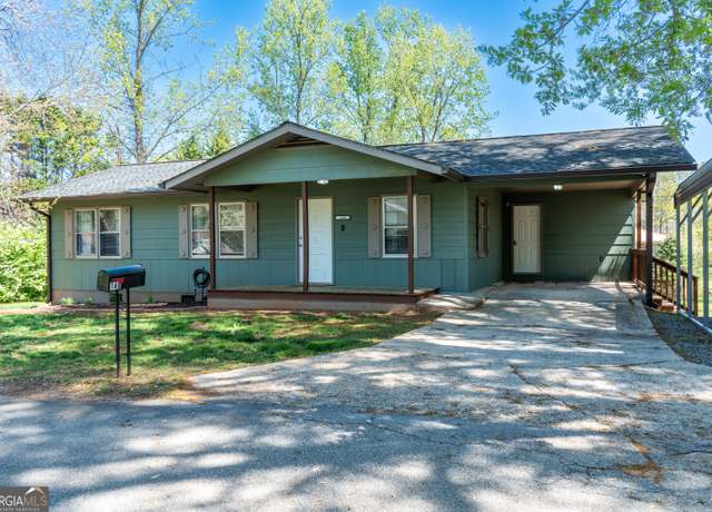 Property at 140 Goldust Ave, Clarkesville, GA 30523, 3 beds, 1 bath