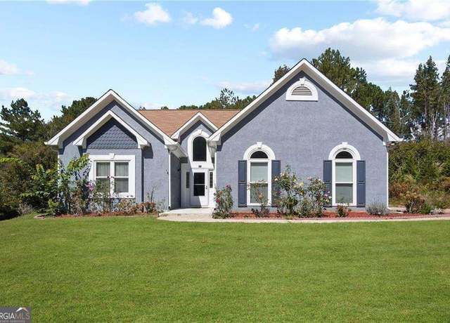 Property at 131 Pecan Lake Dr, Sharpsburg, GA 30277, 3 beds, 2 baths