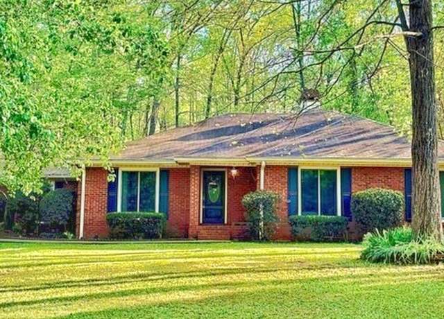 Property at 205 Olde Oak Dr, Jonesboro, GA 30238, 3 beds, 2.5 baths