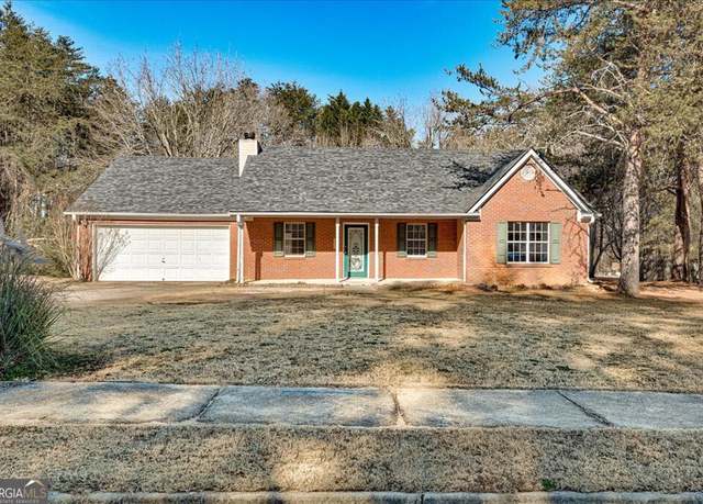 Property at 113 Elmwood Dr, Hampton, GA 30228, 3 beds, 2 baths