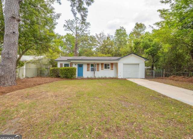 Property at 244 Sherwood Ln, Brunswick, GA 31525, 3 beds, 1.5 baths