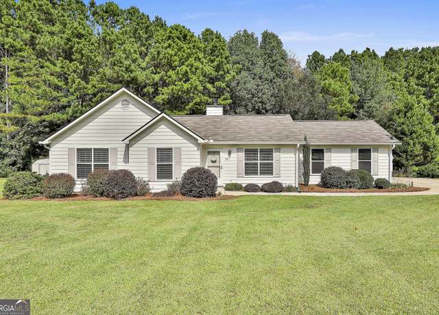 Property at 158 Cranford Mill Dr, Newnan, GA 30265, 3 beds, 2 baths