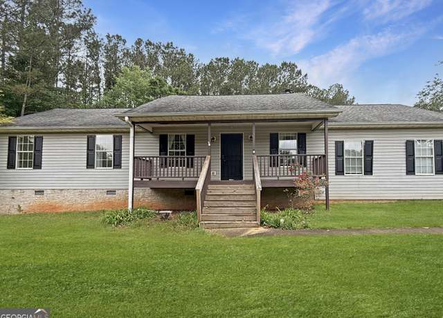 Property at 401 Grove Pointe Ct, Locust Grove, GA 30248, 3 beds, 2 baths