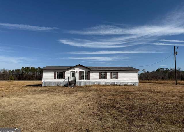Property at 3750 Little Hurricane Creek Rd, Blackshear, GA 31516, 4 beds, 2 baths