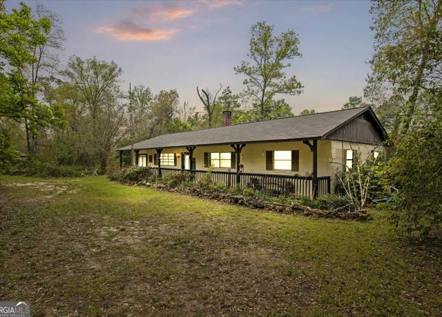 Property at 145 Old Post Office Loop Rd, Bainbridge, GA 39819, 3 beds, 2 baths