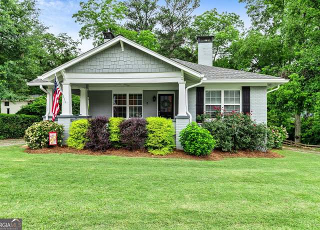 Property at 148 Jackson St, Newnan, GA 30263, 4 beds, 3 baths