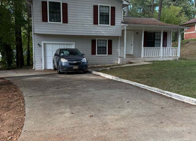 Property at 4575 Shelley Ln NW, Lilburn, GA 30047, 3 beds, 2.5 baths