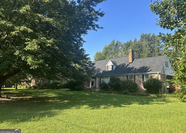 Property at 511 Hardeman Ave, Fort Valley, GA 31030, 4 beds, 2 baths