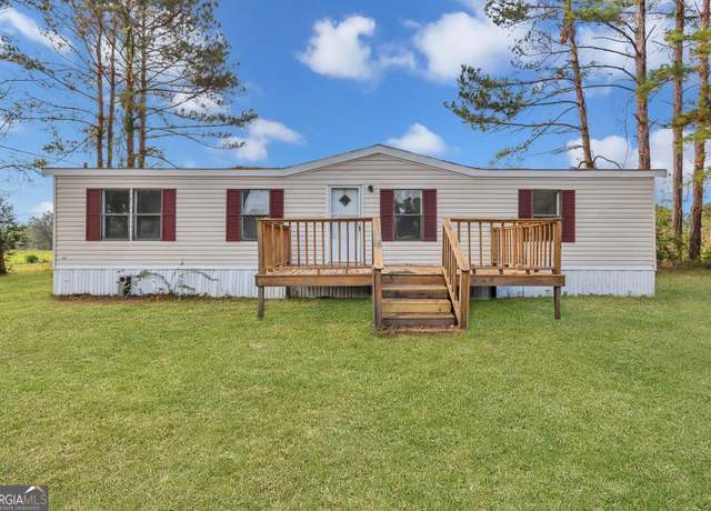 Property at 121 Barn Road Cir, Jesup, GA 31545, 3 beds, 2 baths