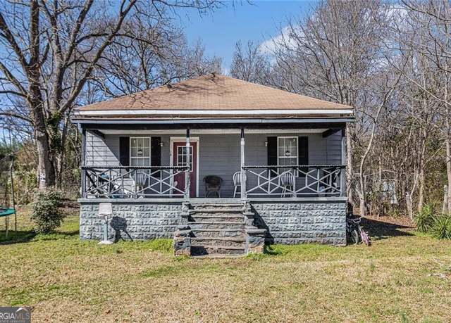 Property at 16 North St, Manchester, GA 31816