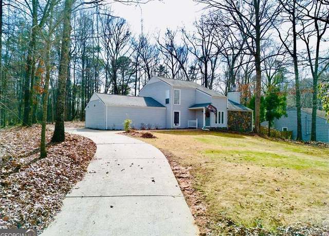 Property at 5419 Lake, Douglasville, GA 30135, 3 beds, 2 baths